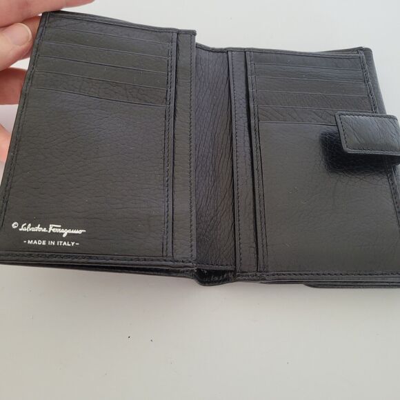 Salvatore Ferragamo Wallet Medium Black Unisex Classic Bifold Buckle Quality - Picture 3 of 15